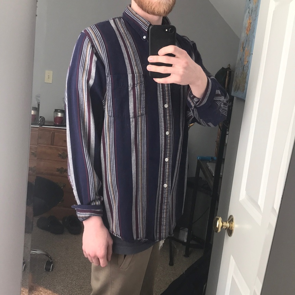 LL Bean button down ☘️ - Picture 4 of 8
